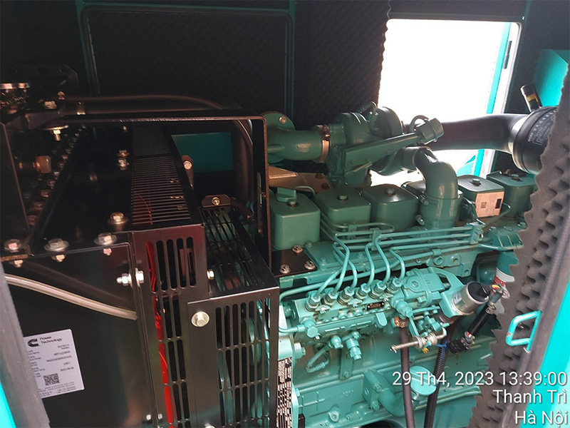 Máy phát điện Cummins 100kVA nhập khẩu chính hãng - Đảm bảo nguồn điện cho thiết bị và hạ tầng đầu tư Máy phát điện Cummins 100kVA nhập khẩu chính hãng - Đảm bảo nguồn điện cho thiết bị và hạ tầng đầu tư